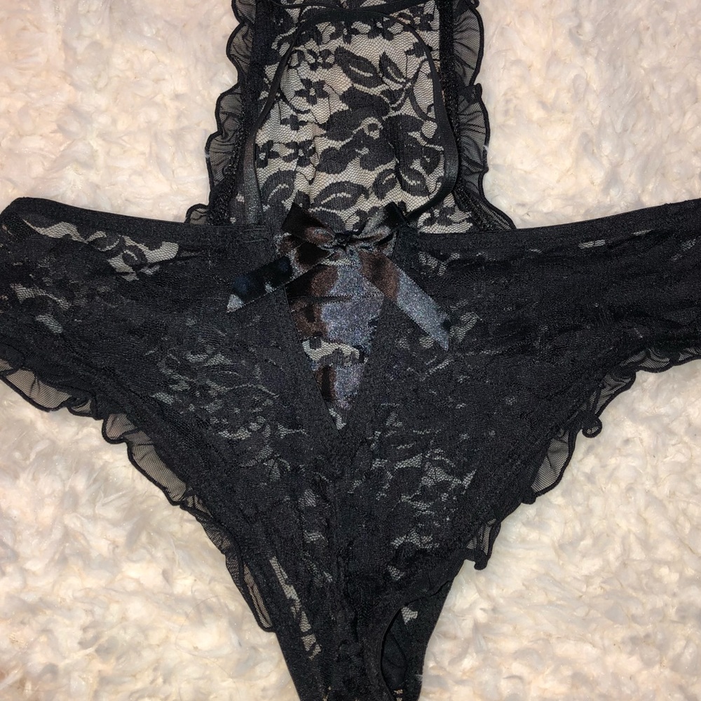 Lingerie Size M - Picture 7 of 8